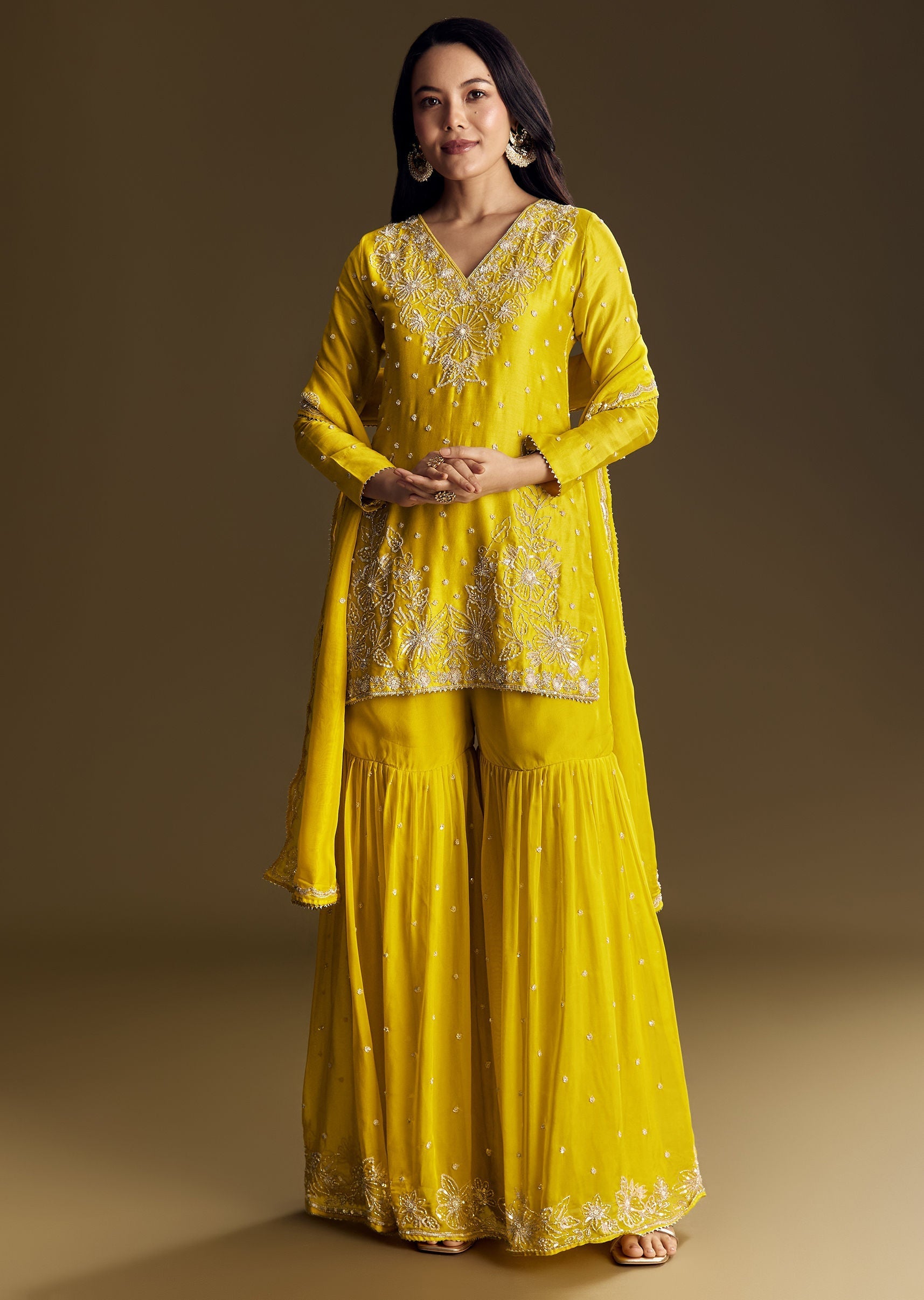 yellow_sharara_suit_with_cut_dana-sg320616-4_3_4c6eb447-b340-4c11-96cd-7ea2d492da0b.jpg