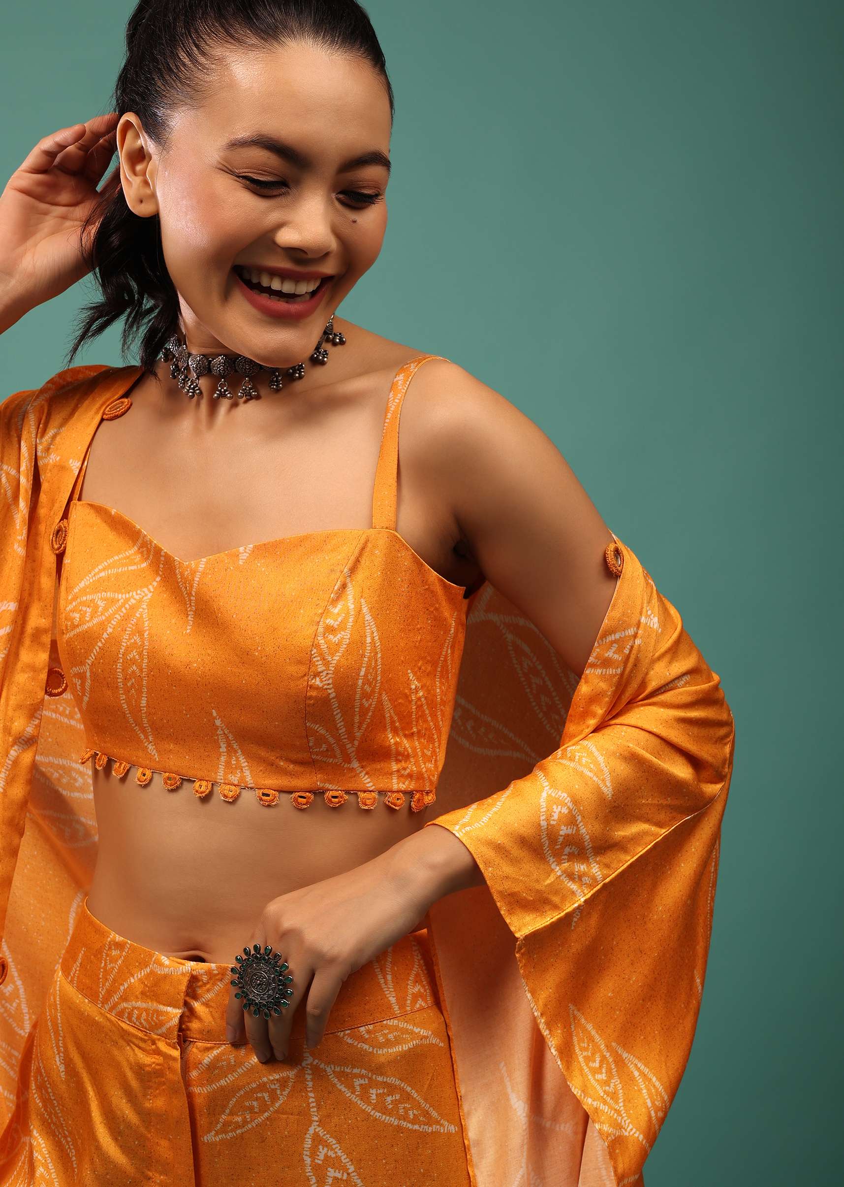 yellow_shrug_with_crop_top_blouse-sg102922_7_75451e30-7451-48e4-b5ca-20068291e1a5.jpg