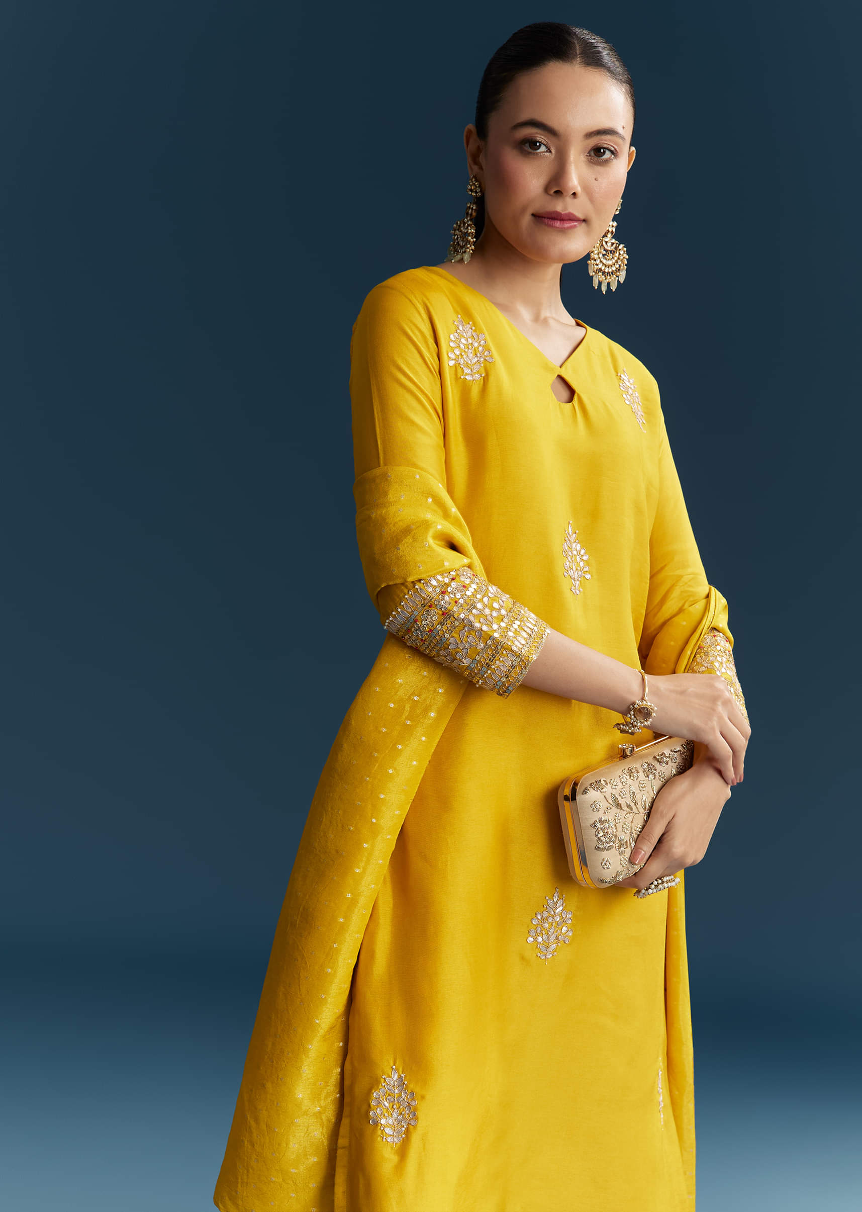 yellow_silk_kurta_set_with_gotta-sg343746-6_3.jpg