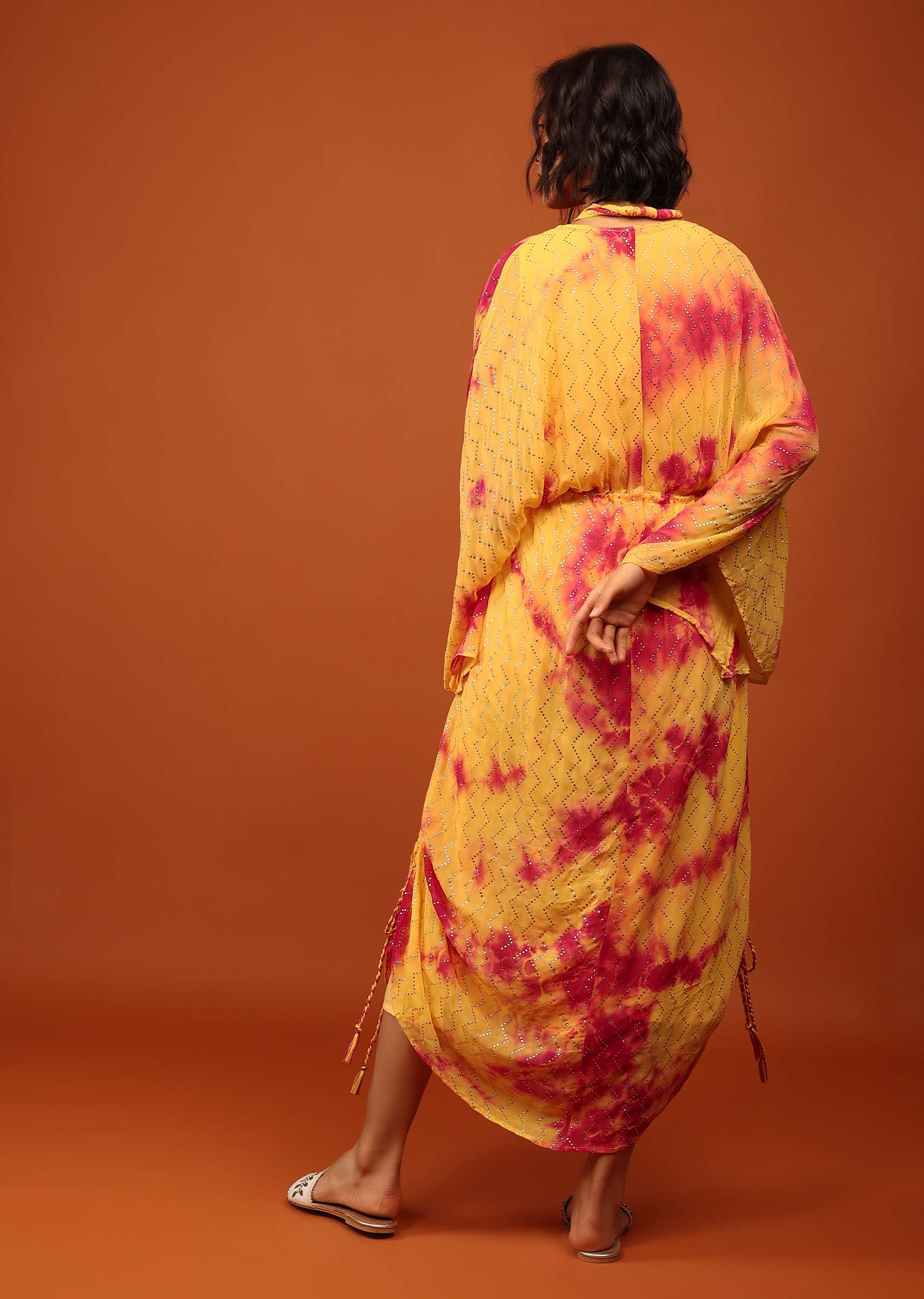 yellow_tie-dye_kaftan_set_in_v_neckline_with_a_tie-up_tassel-sg109331_7_8fe9b38a-aa3c-4715-ad58-ea854818390c.jpg