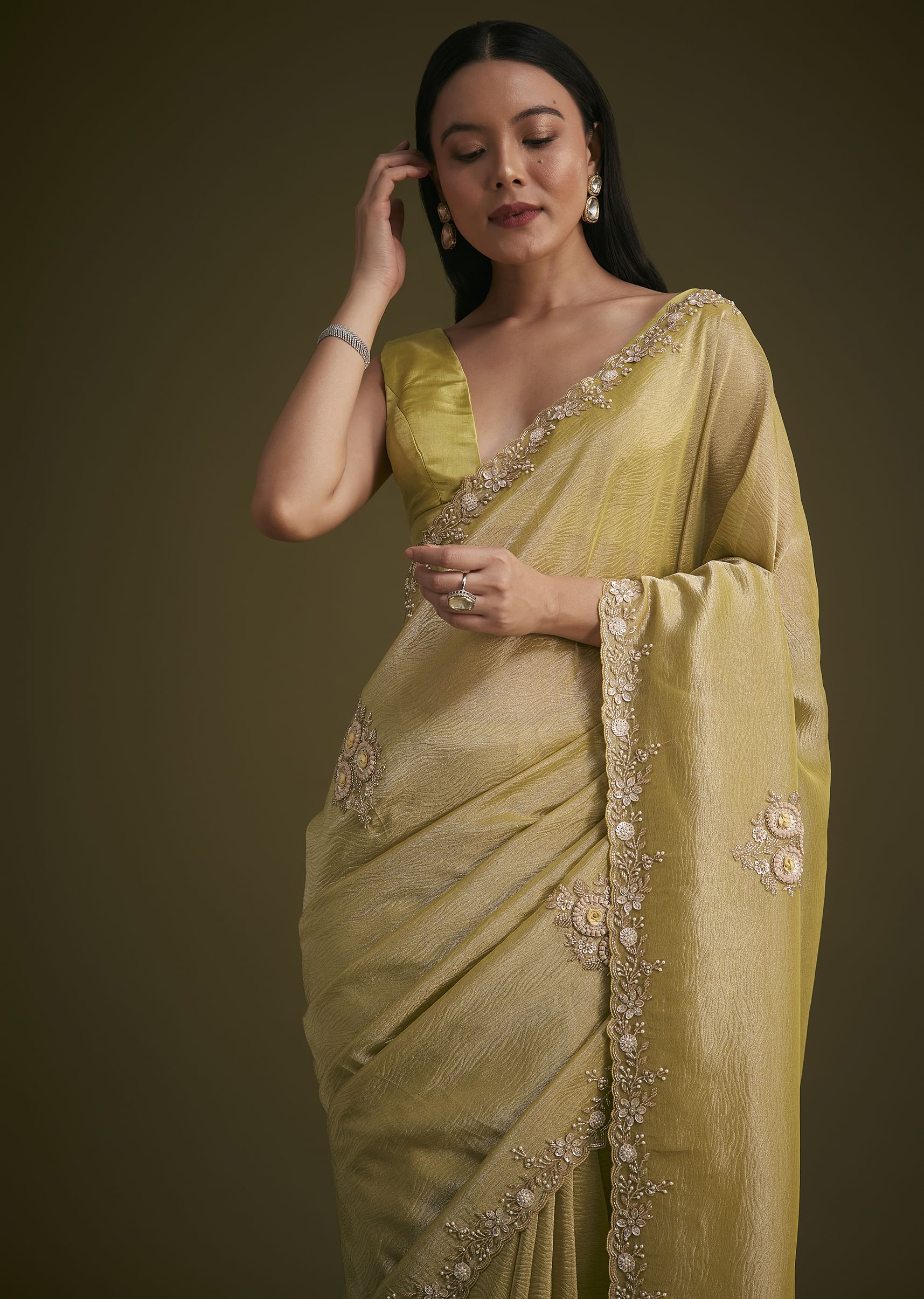 yellow_tissue_saree_with_floral_embroidery-sg284325_20_234be9d1-1d26-4ccc-855b-1e8f9a63e5f3.jpg
