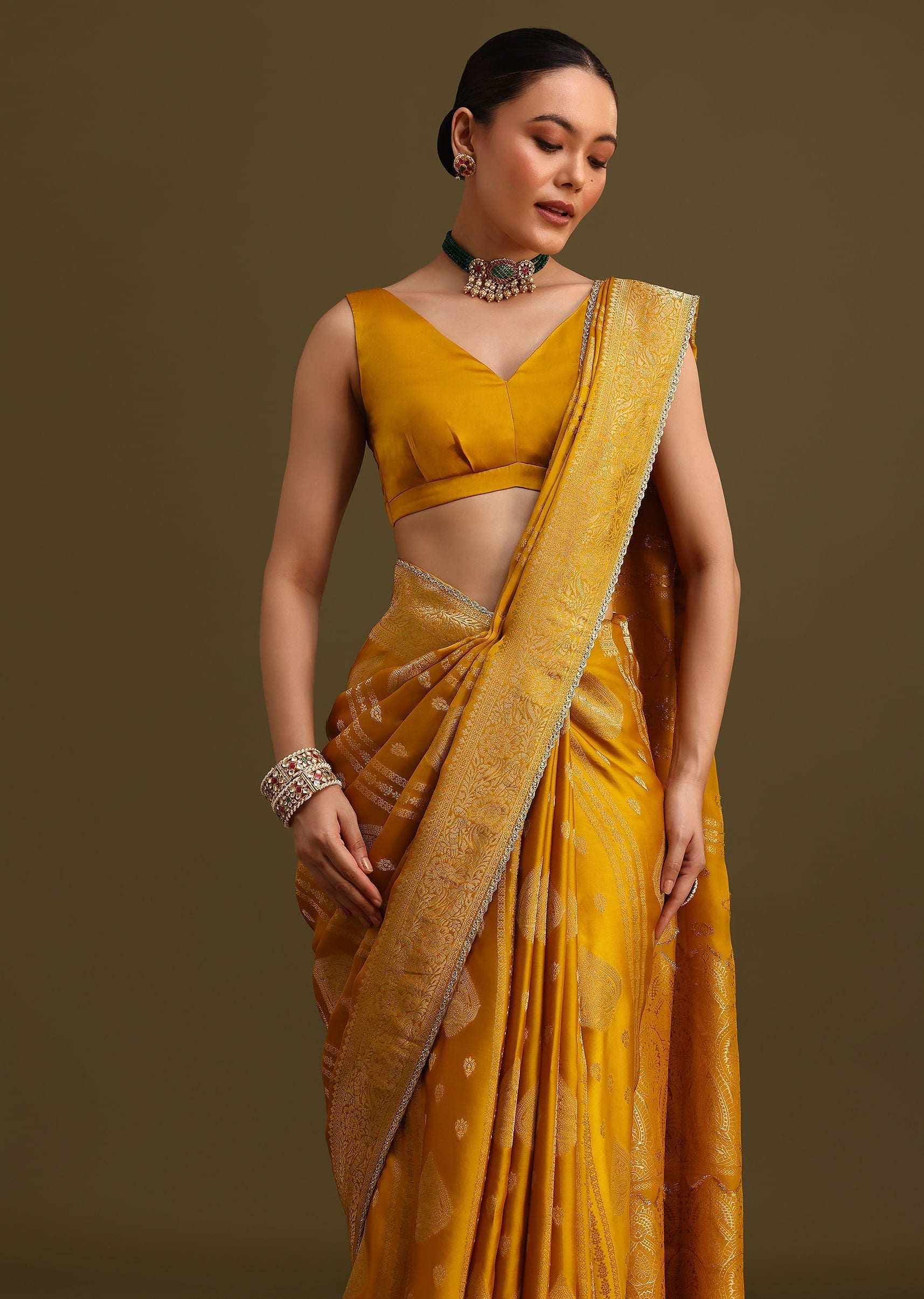 yellow_zari_weave_saree_with_unstitched_blouse-sg264709_10_b85aa95c-d935-4c00-a6ed-565c7663b8aa.jpg